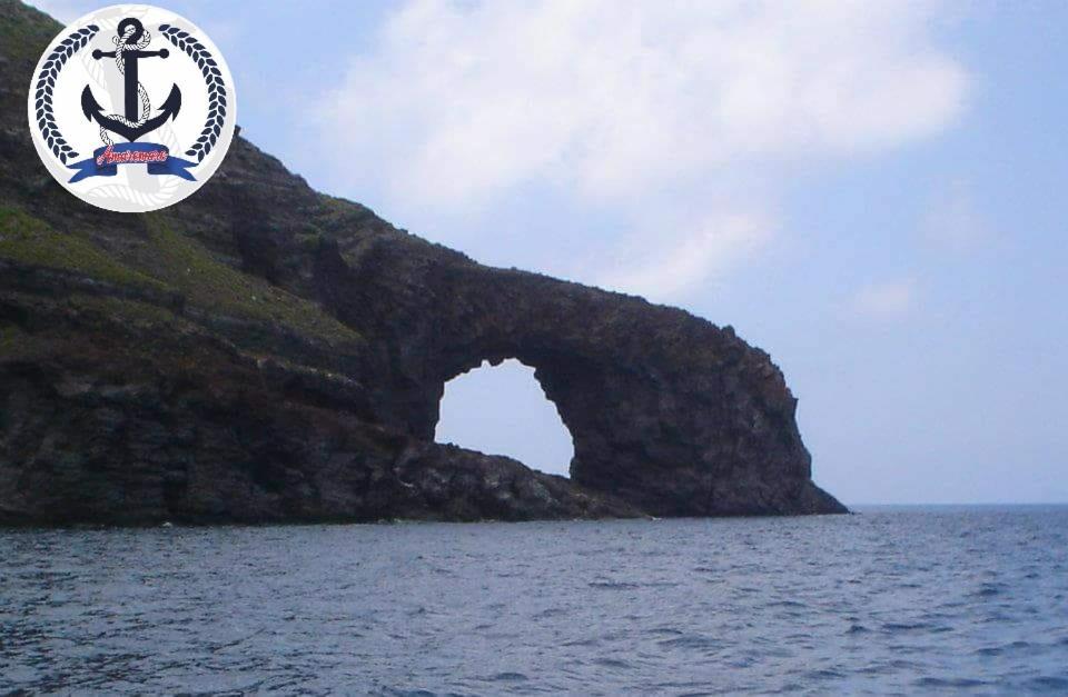 "Appartamento Del Mare Gliaca" Con Vista Isole Eolie,Ampia Terrazza,Wifi E Parcheggio Privato Gratuito Piraino Buitenkant foto