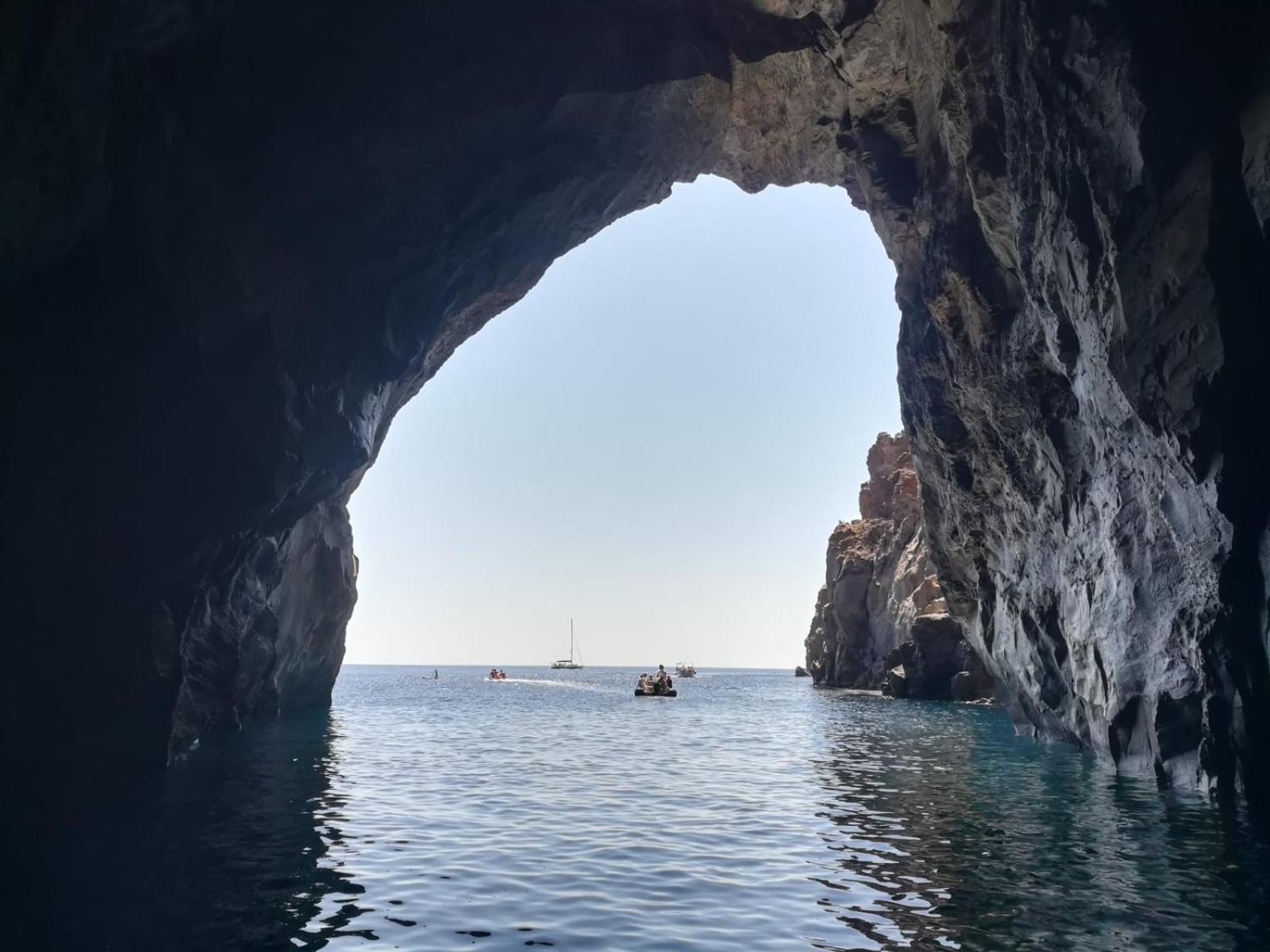 "Appartamento Del Mare Gliaca" Con Vista Isole Eolie,Ampia Terrazza,Wifi E Parcheggio Privato Gratuito Piraino Buitenkant foto