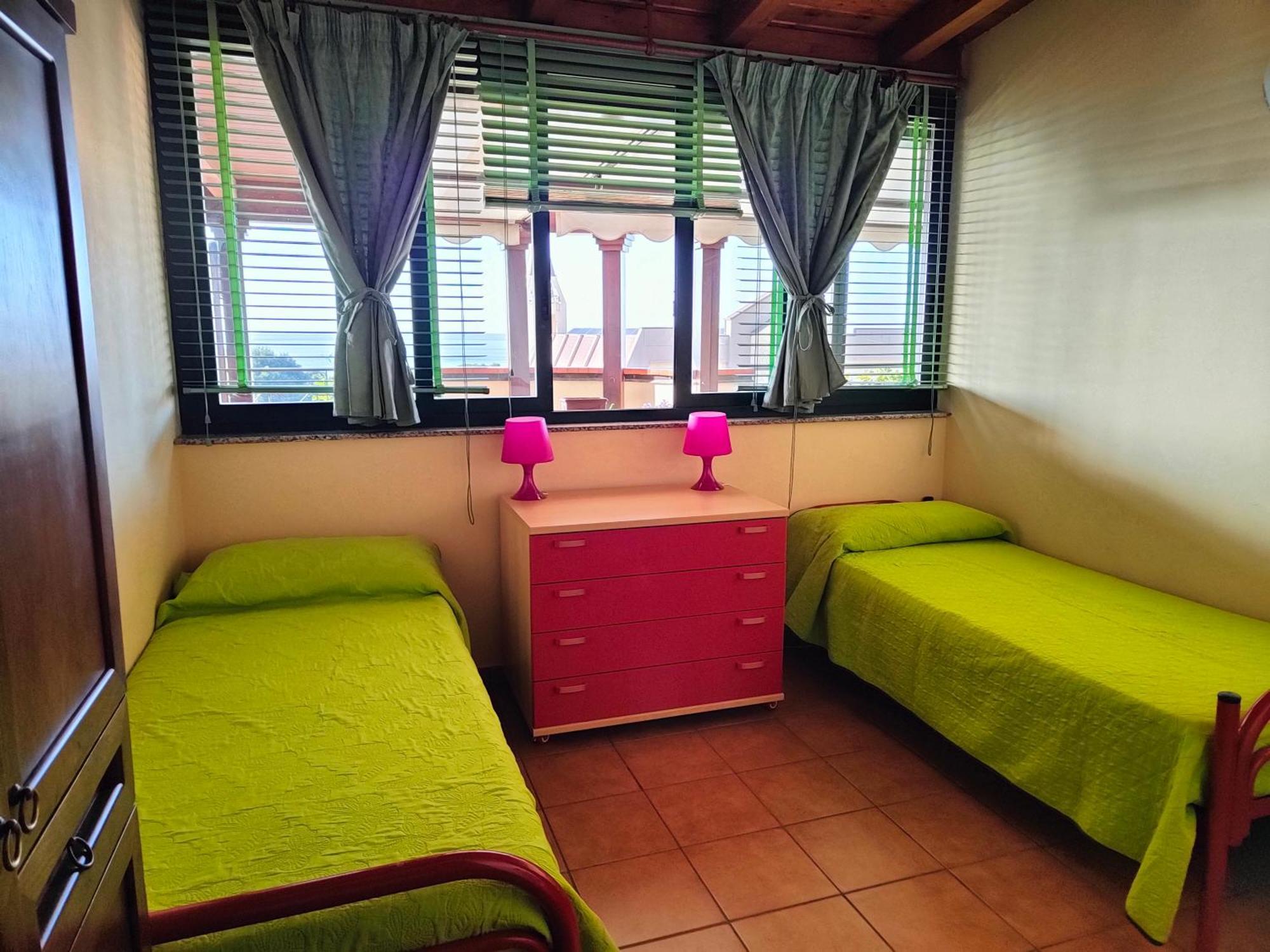 "Appartamento Del Mare Gliaca" Con Vista Isole Eolie,Ampia Terrazza,Wifi E Parcheggio Privato Gratuito Piraino Buitenkant foto