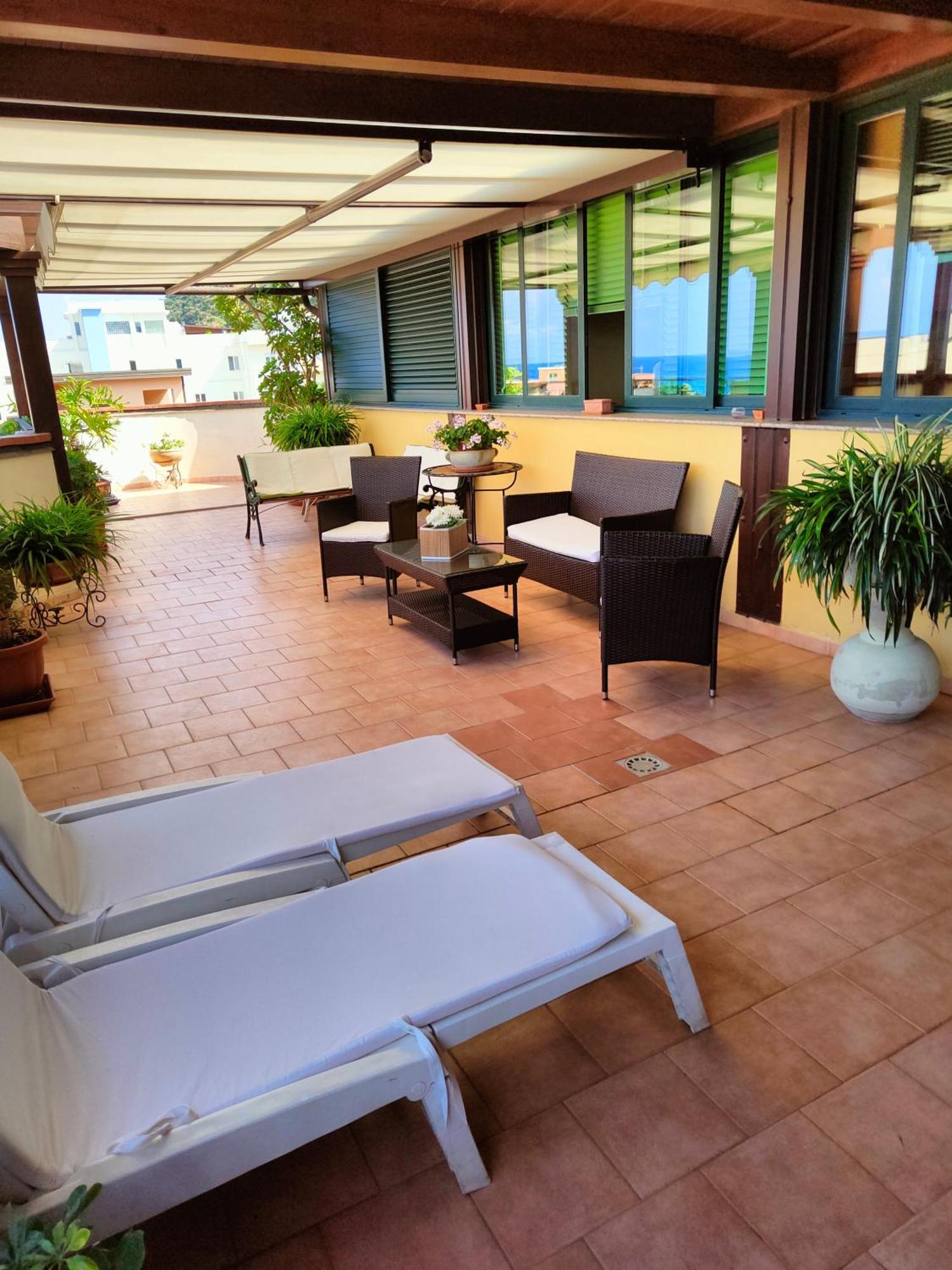 "Appartamento Del Mare Gliaca" Con Vista Isole Eolie,Ampia Terrazza,Wifi E Parcheggio Privato Gratuito Piraino Buitenkant foto